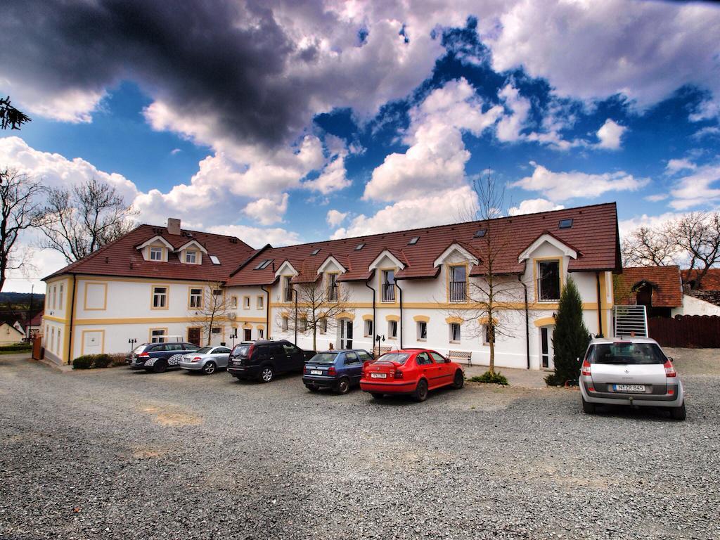 Hotel Pod Koksinem Spálené Poříčí Eksteriør billede