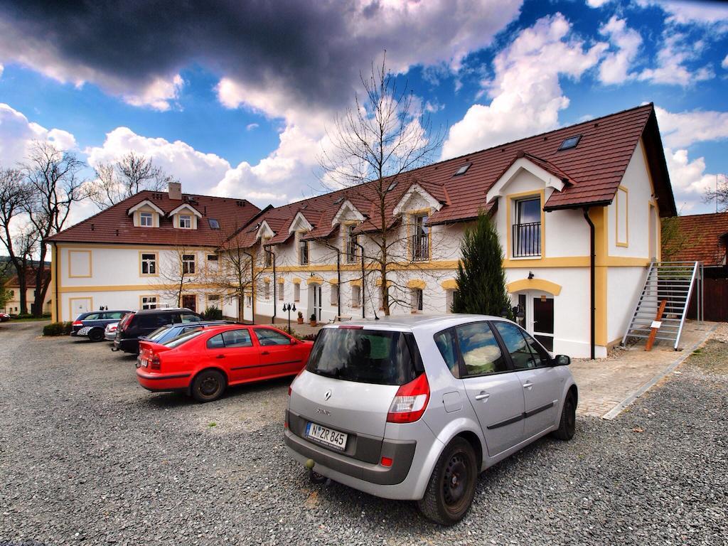 Hotel Pod Koksinem Spálené Poříčí Eksteriør billede